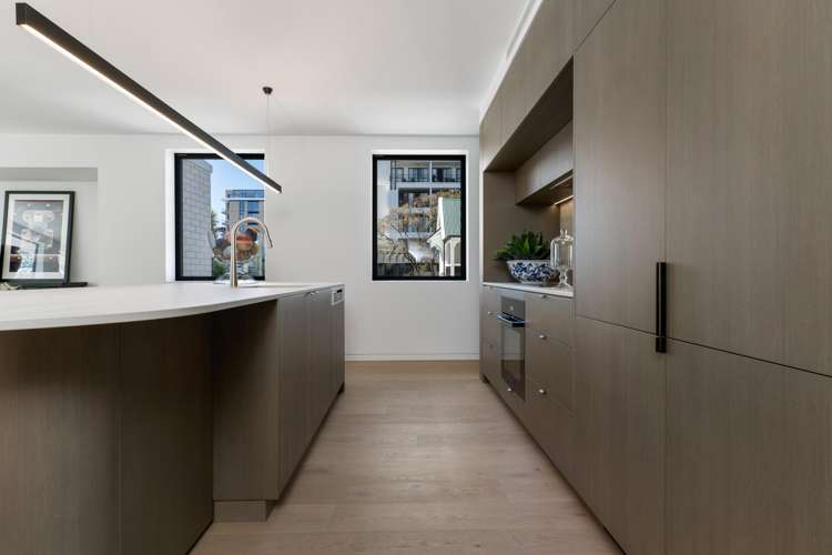 2/52 Armagh Street_3