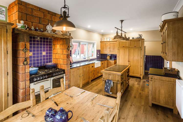 1096f Awhitu Road Pollok_14