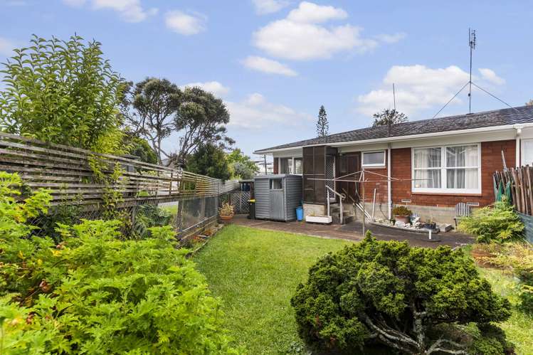 2/44 Diana Drive Glenfield_26