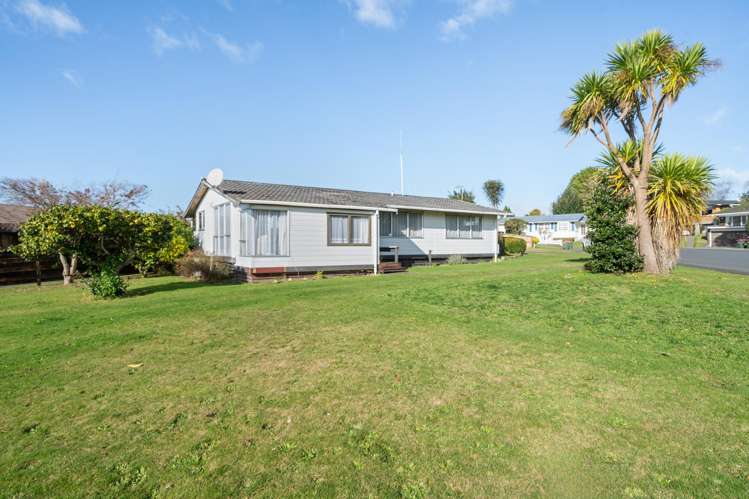 2 Bata Place Pomare_22