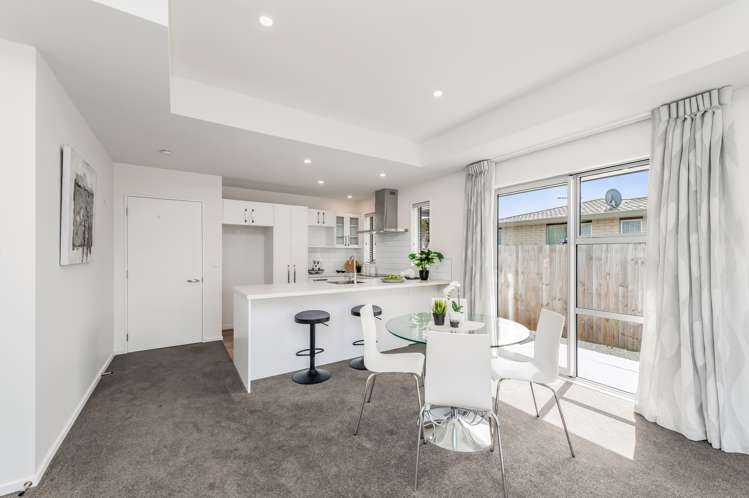 22 Henry Roil Lane Northcote_10