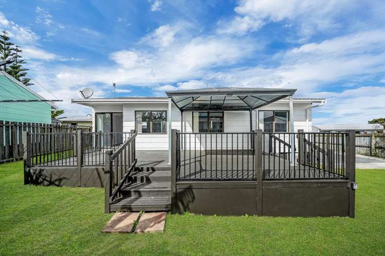 16A Hatherley Place Clendon Park_24