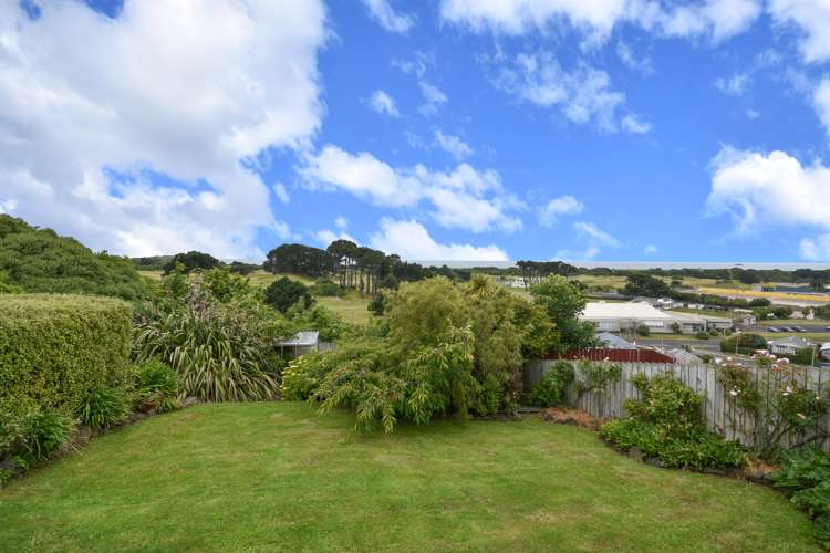 22 Dundonald Street Tainui_19