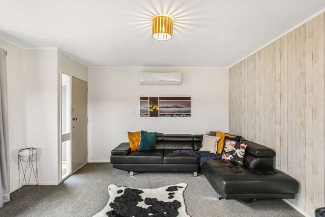 1/27 Mannering Place Hillcrest_1