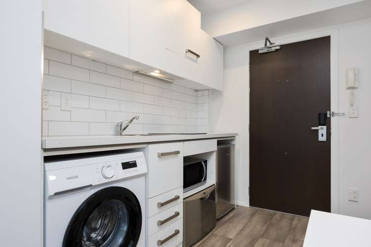 802/10 Waterloo Quadrant Auckland Central_12