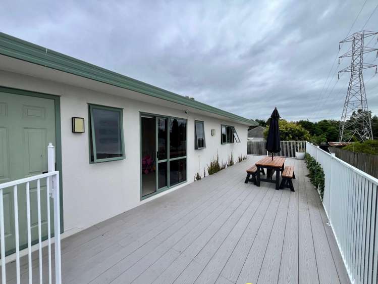 A/12 Grainger Road Te Atatu South_2