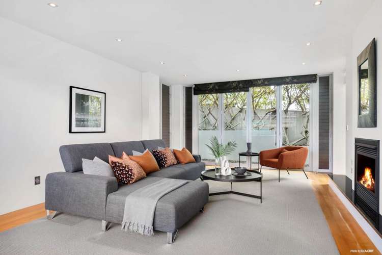 22a Beach Road Castor Bay_24