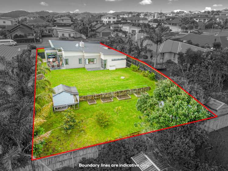 52 Intrepid Crescent Beachlands_21