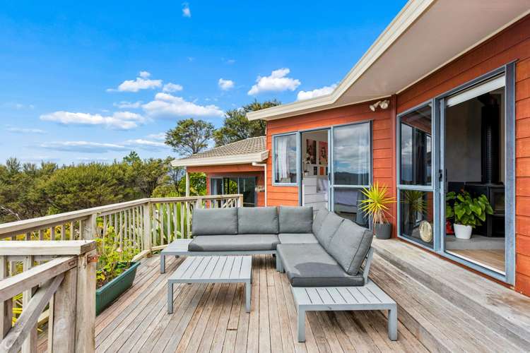 31 Rauhuia Crescent Parau_17