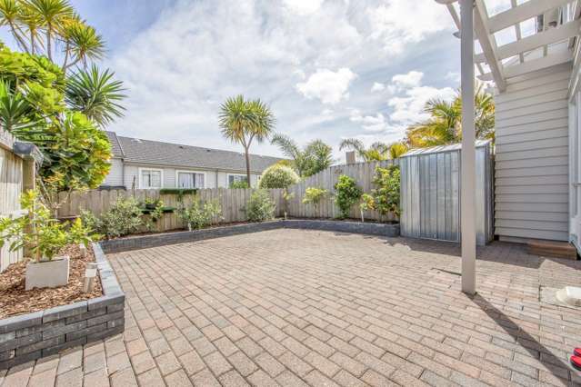 2/78 Fernhill Way Oteha_1