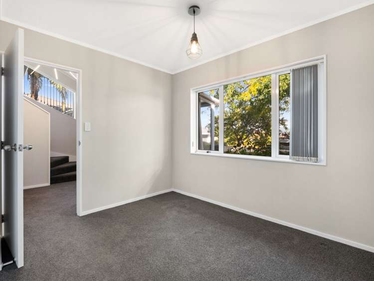 16 Frisken Place Lynmore_18
