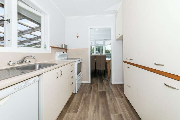 27 Paton Avenue Te Atatu South_9