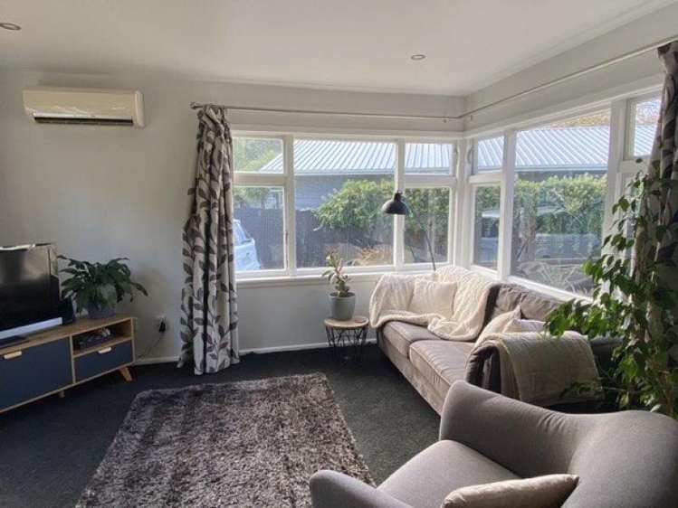 27 Bishopsworth St Hillsborough_5