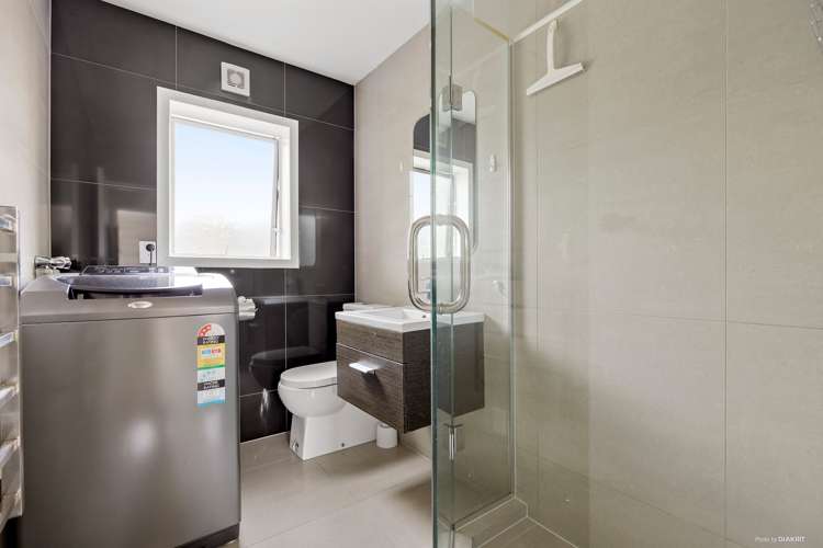 2/30 Don Croot Street Morningside_6