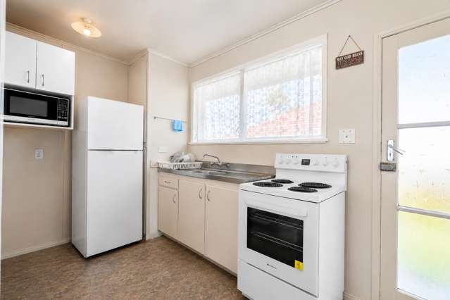 7 Manston Road Mangere_4