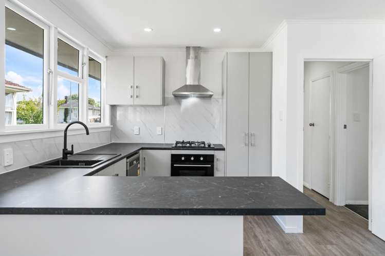 46 Caravelle Close_5