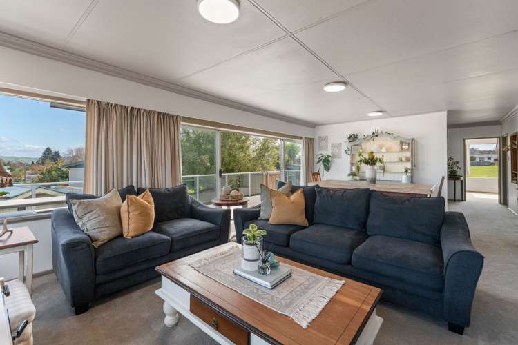 8 Green Place Richmond Heights_10