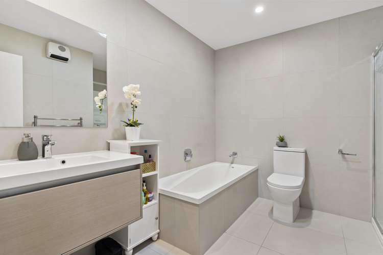 43 Bonnette Road Flat Bush_15