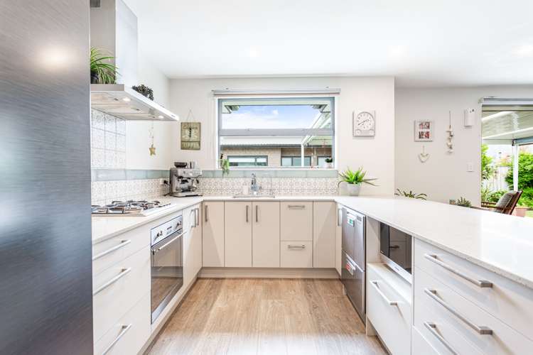 13 Robert Might Road Kumeu_12