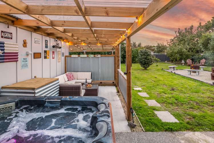 32 William Benton Street Featherston_15