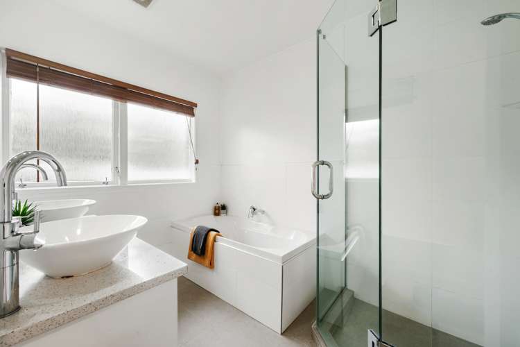 62 Gossamer Drive Pakuranga Heights_10