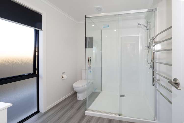 8 Redhaven Rise Netherby_16