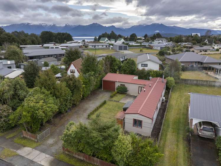13 View Street Manapouri_22