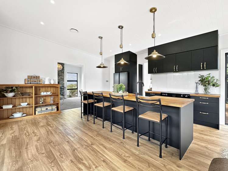 8 Broadleaf Way Kinloch_8