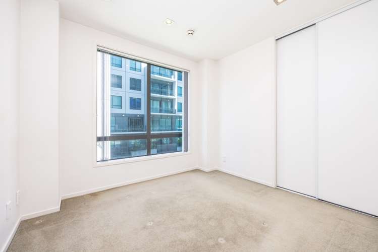 207/2 Dockside Lane Auckland Central_12
