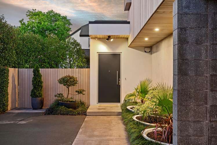 49B McDougall Avenue Merivale_21