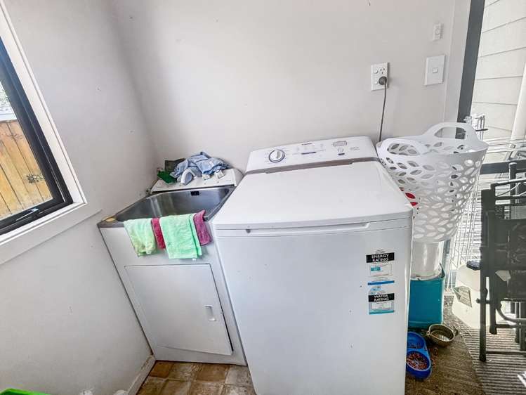 8A Trewin Street 10643_4