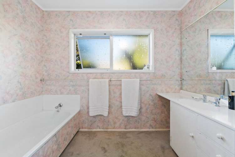 2/1017 Whangaparaoa Road Tindalls Beach_19