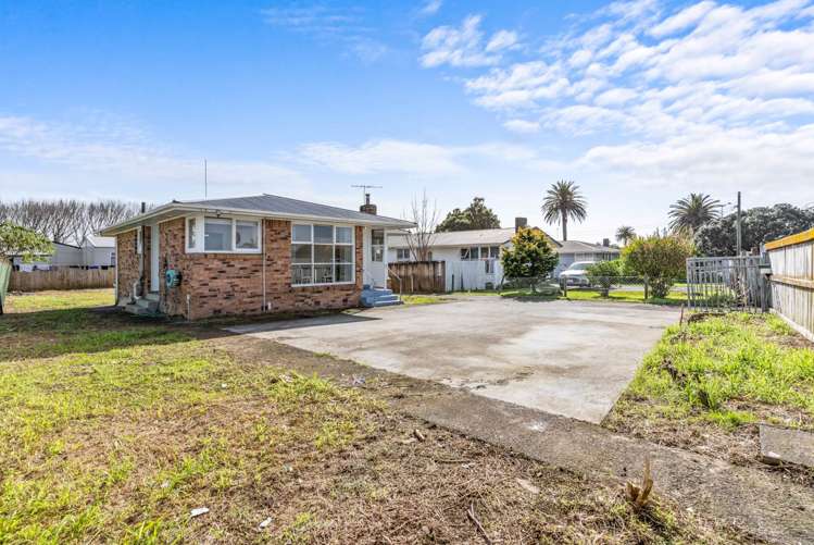491 Massey Road Mangere_14