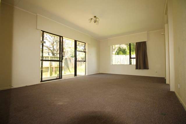 1/355 Roscommon Road Clendon Park_3