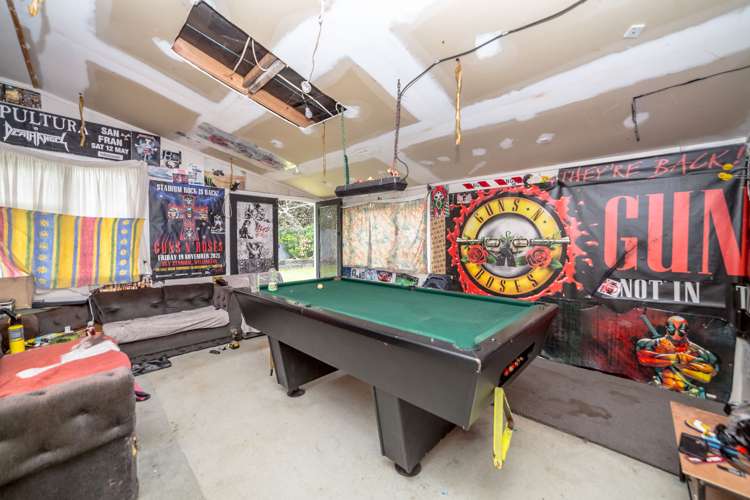 16a Clifton Avenue Carterton_13