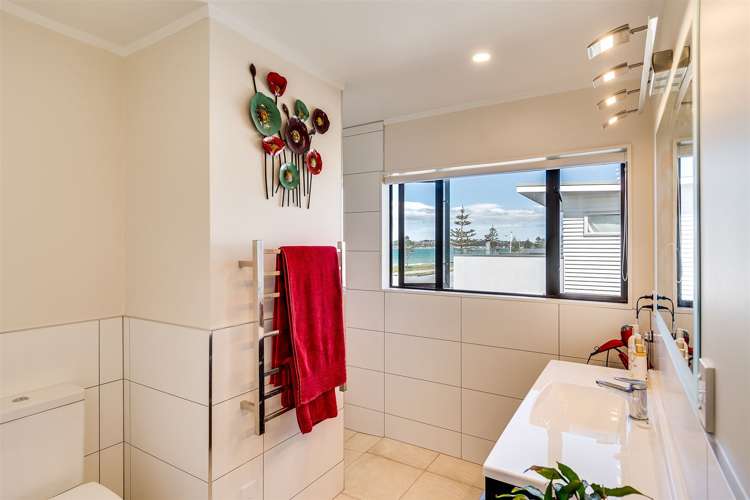 91 The Esplanade Westshore_15