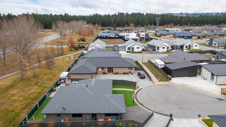 8 Kinnaird Close Alexandra_19