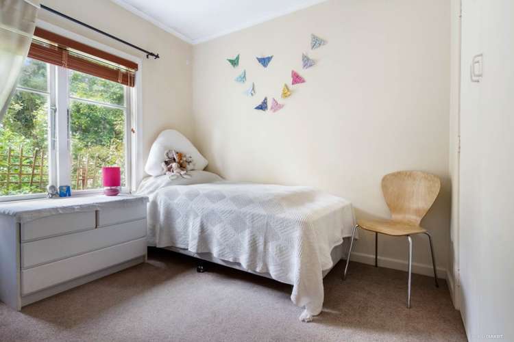 10 York Road Titirangi_5