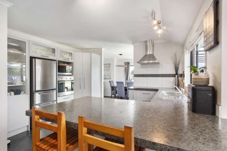 146 Mount Taylor Drive Feilding_2