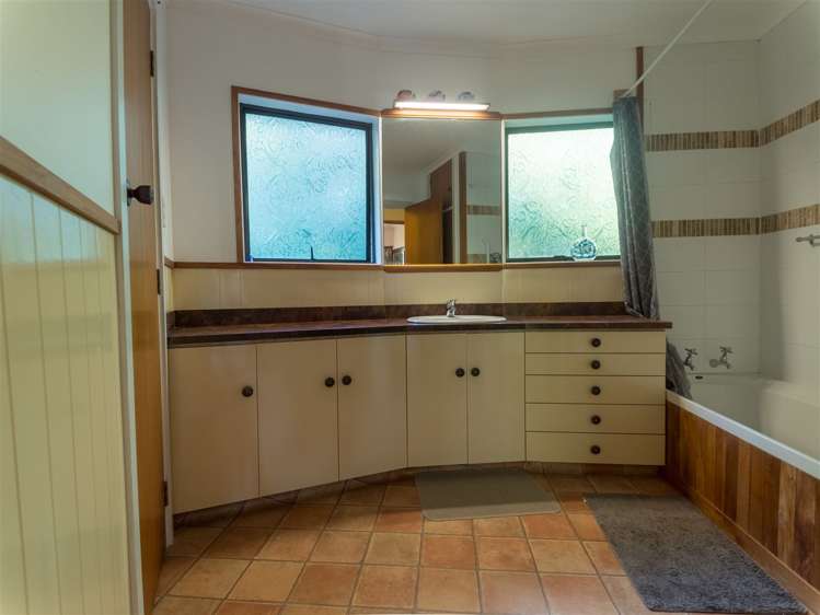 238 Eighty Eight Valley Road Wakefield_12