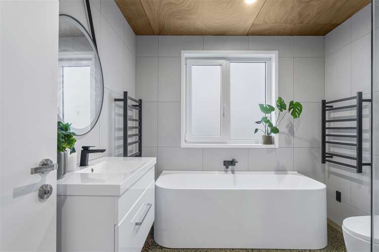 263 Foothills Road Okuku_14