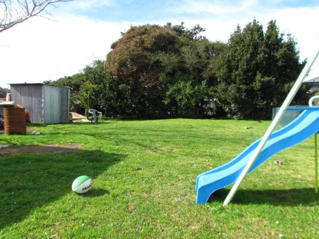 8 Surrey Street Manurewa_3