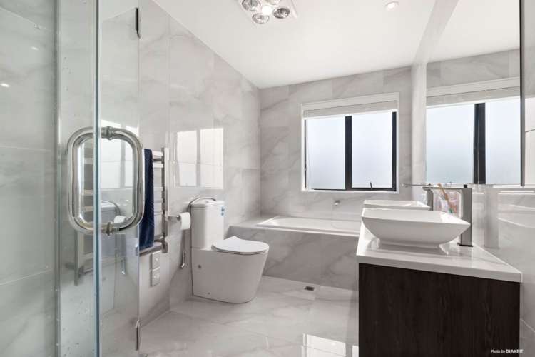 13 Treloar Crescent Hobsonville_14