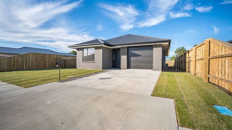 53 Henshaw Street Woodend_15