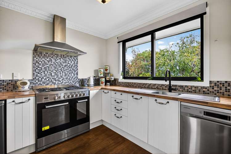 107 Gordon Road Pollok_20