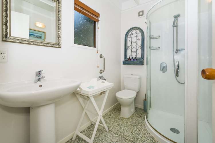 6 Valhalla Drive Beach Haven_10