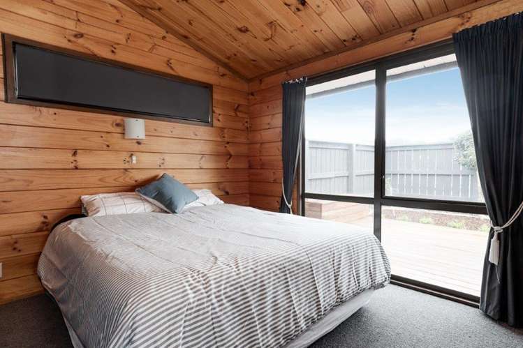 32 Golf Road 11229_5