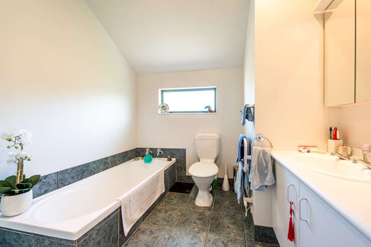 2/42 Madras Street Khandallah_12