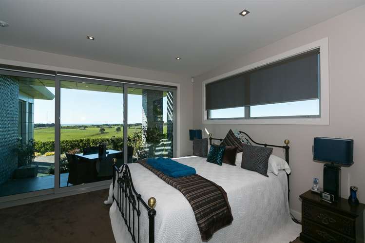 16b Links Drive Waiwhakaiho_11