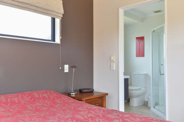 6 Redwood Lane Martinborough_12